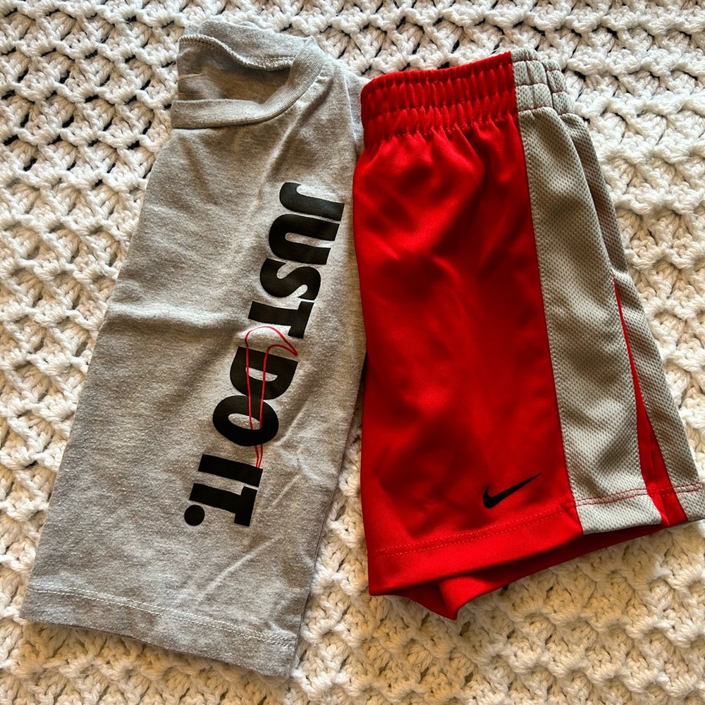 Boys Nike set
